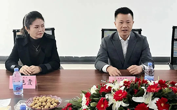 立邦工程江西大區(qū)總經(jīng)理?xiàng)钣谰S現(xiàn)場(chǎng)致辭.png