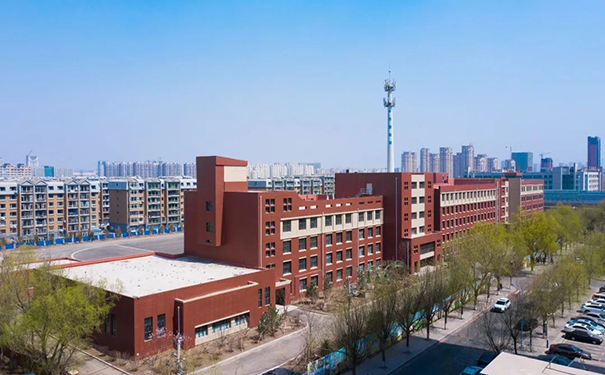 為建筑帶來充滿韻律感的磚藝復(fù)古美感.jpg