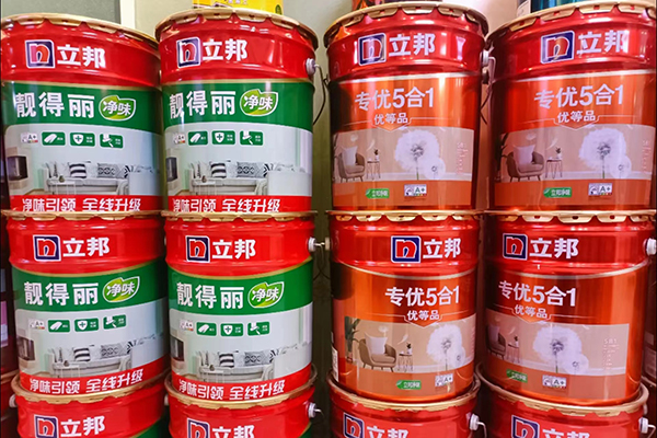乳膠漆.jpg